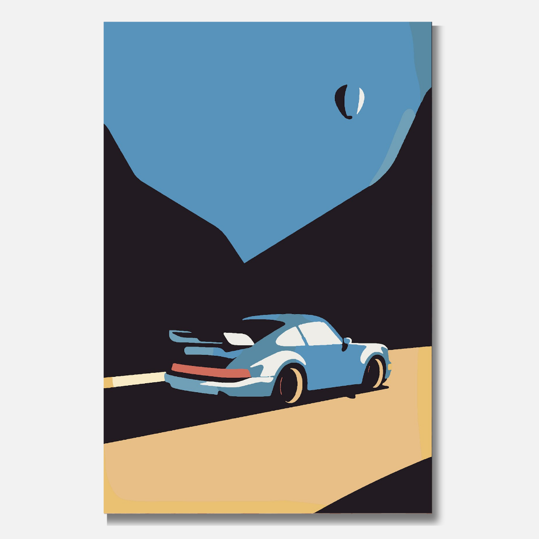 Malen-nach-Zahlen-Set 'Night Race' mit einem stilisierten blauen Sportwagen auf einer kurvigen Straße unter dem Nachthimmel. Das minimalistische Design kombiniert dunkle Bergsilhouetten mit einem leuchtenden Mond und schafft eine dynamische Rennatmosphäre.