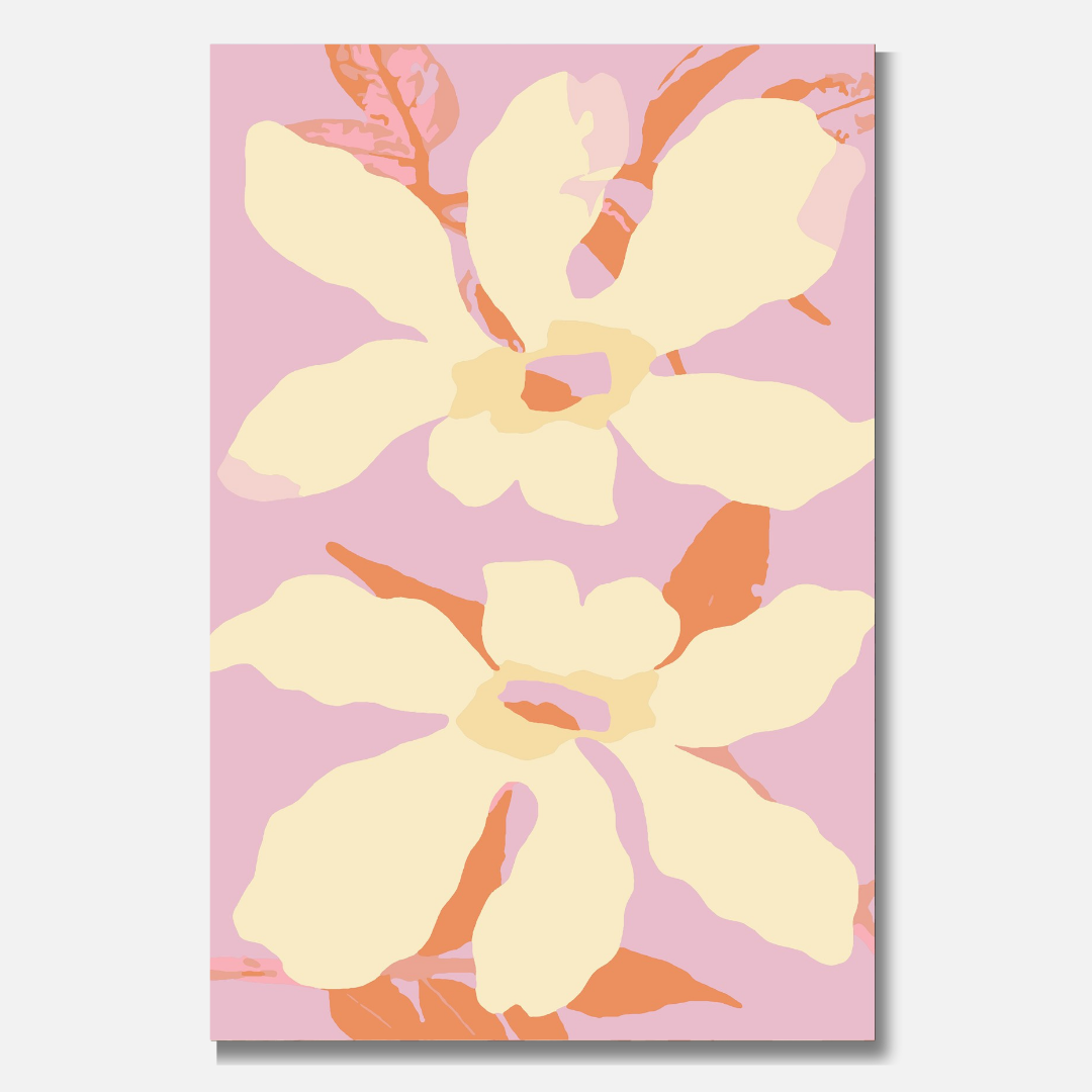 Malen-nach-Zahlen-Bild mit großen cremefarbenen Blüten auf rosa Hintergrund. Florales Design mit warmen Orangetönen und Blätterdetails.